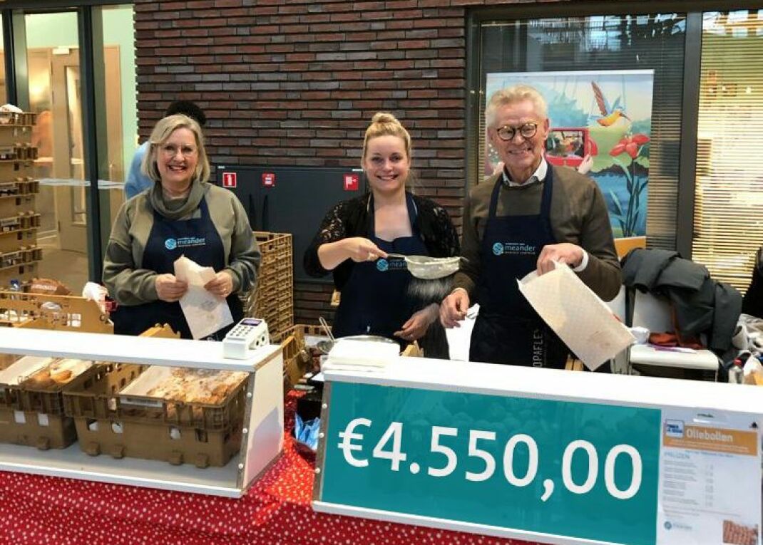 Opbrengst oliebollenactie 2022 naar familiekamer Hartbewaking