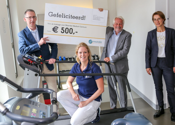 Cheque ASR voor project Beweeg je beter